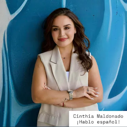 Cinthia Maldonado | Hola & Signed! Bilingual Notary & Apostille Services