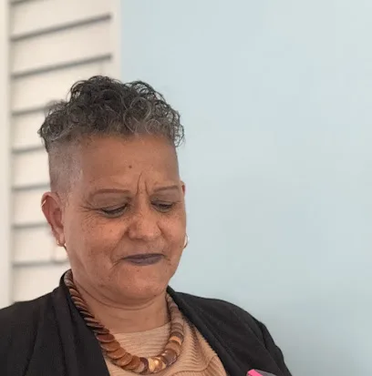 Liz L Mobile Notary