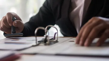 Luis A White Mobile Notary Services — image 1
