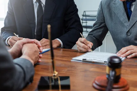 Mobile Notary Service in Rochester, NY: How to Match Your Document Packet to Their Mobile Workflow